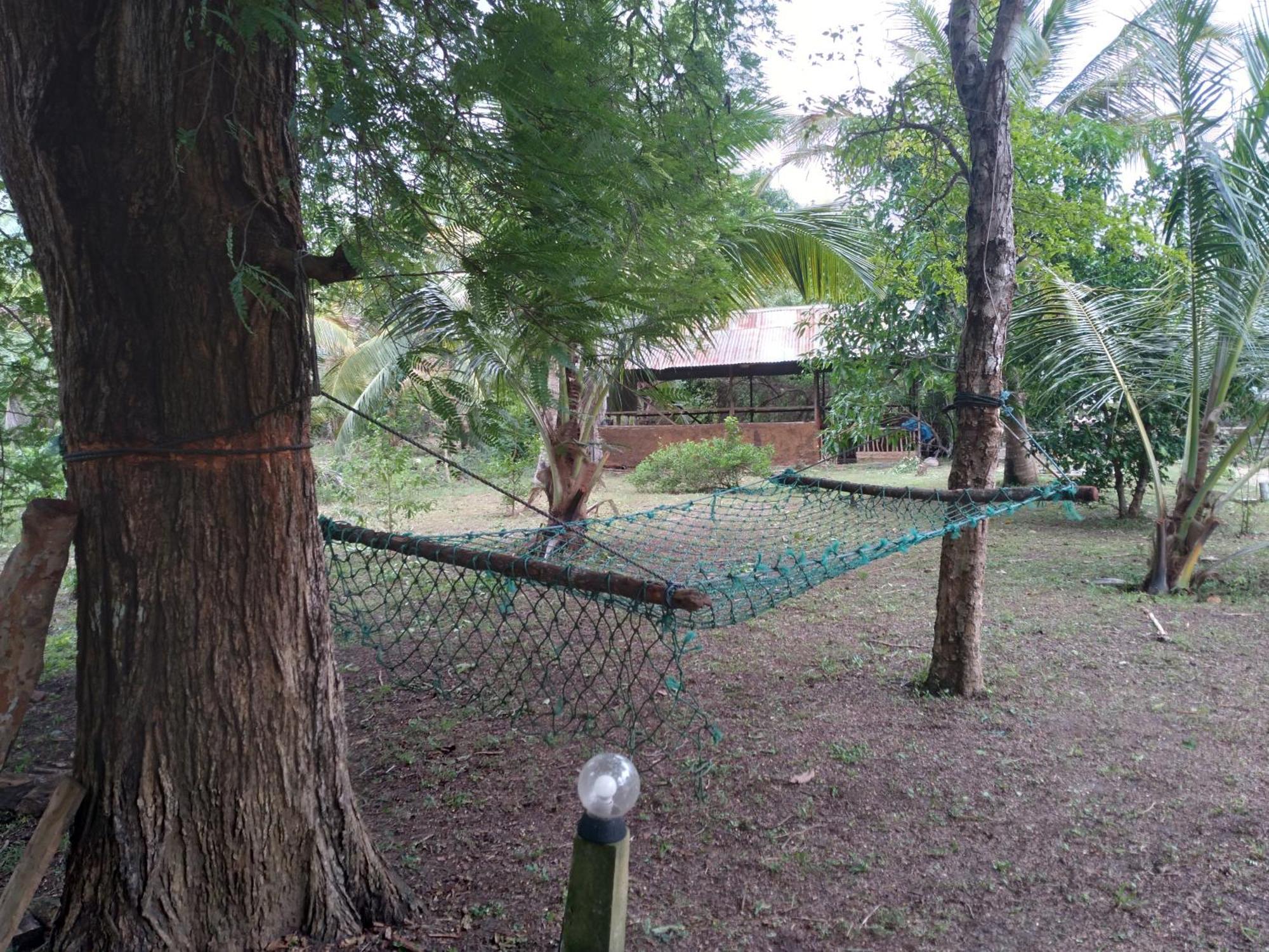 Soma Cabana, Homestay & Restaurant Tangalle Esterno foto
