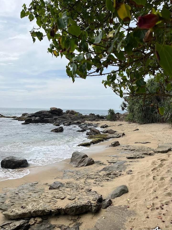 Soma Cabana, Homestay & Restaurant Tangalle Esterno foto