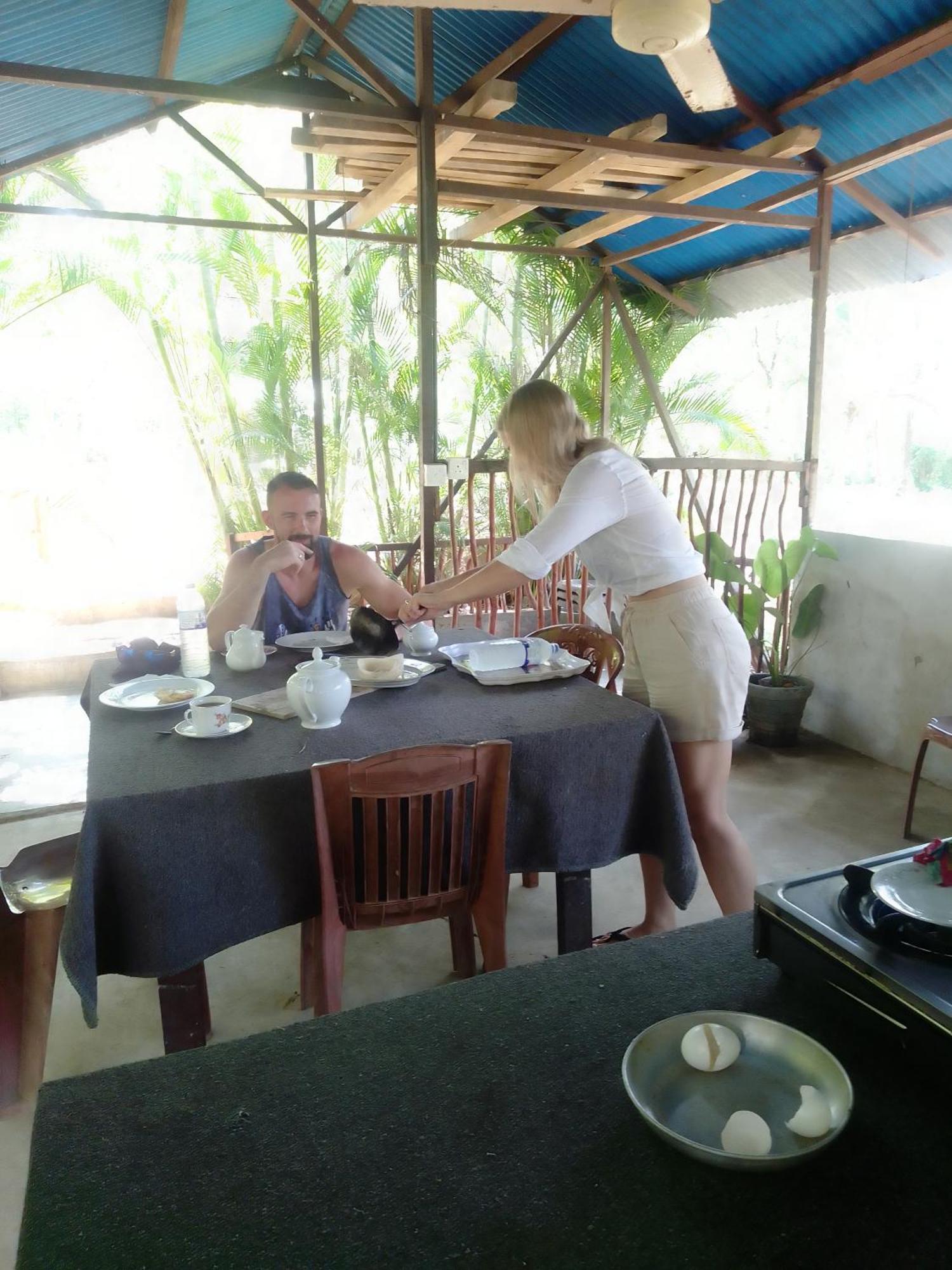Soma Cabana, Homestay & Restaurant Tangalle Esterno foto