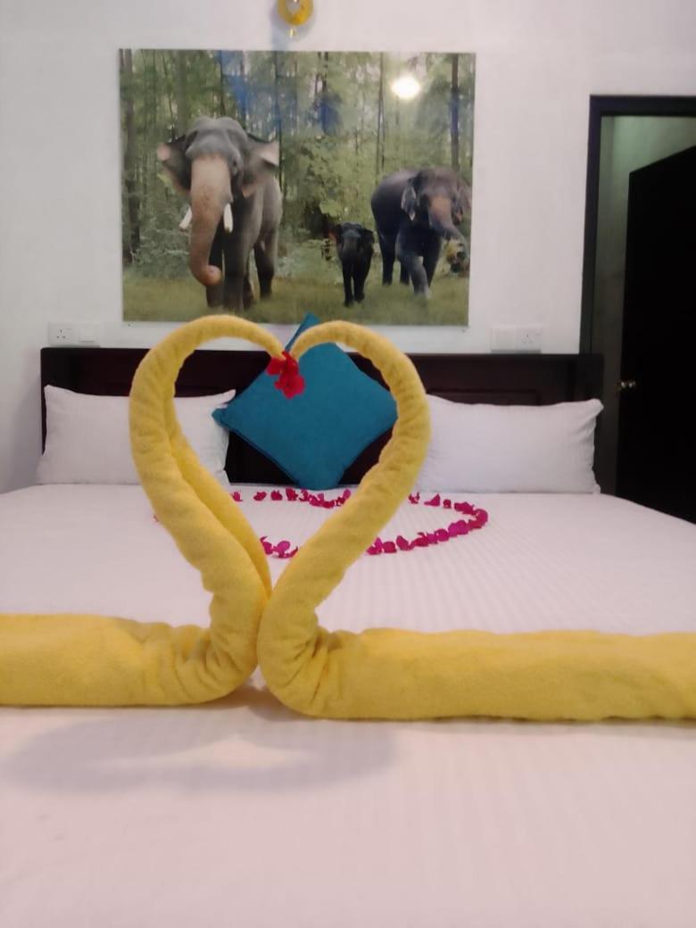 Soma Cabana, Homestay & Restaurant Tangalle Esterno foto