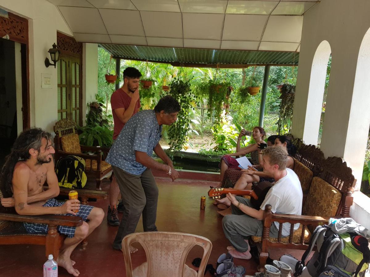Soma Cabana, Homestay & Restaurant Tangalle Esterno foto